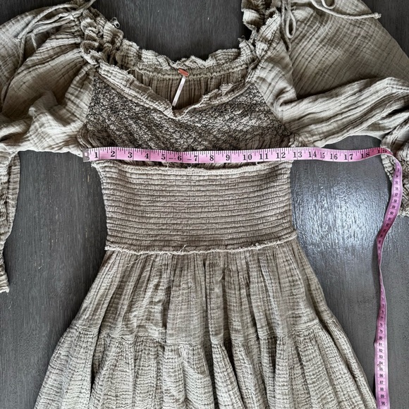 Free People Toledo Olive Green Smocked Midi Dress Puff Sleeves Cotton XS - Picture 11 of 13